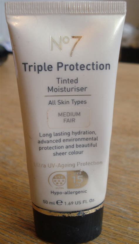 no 7 tinted moisturiser